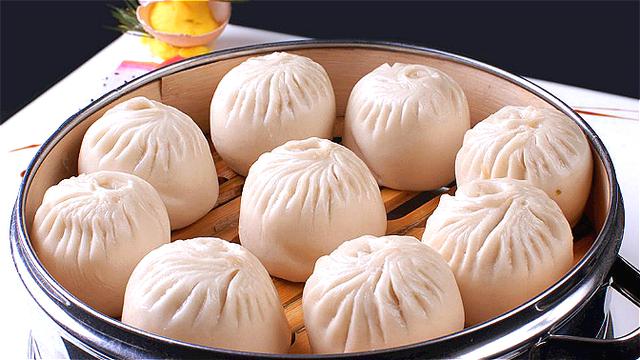 小巷深處的特色美食探秘，丟開皇帝養(yǎng)包子最新熱門美食推薦