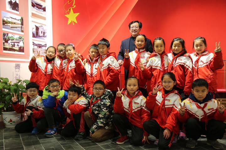 時(shí)事政治新聞更新，自然美景之旅尋求內(nèi)心寧靜與平和