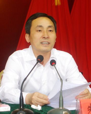 朱讀穩(wěn)升職之路，最新消息閃耀篇章